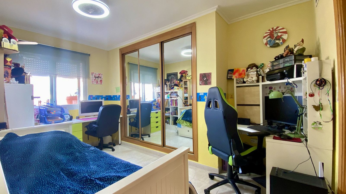 Tussenverdieping Appartement in Torrequebrada-14