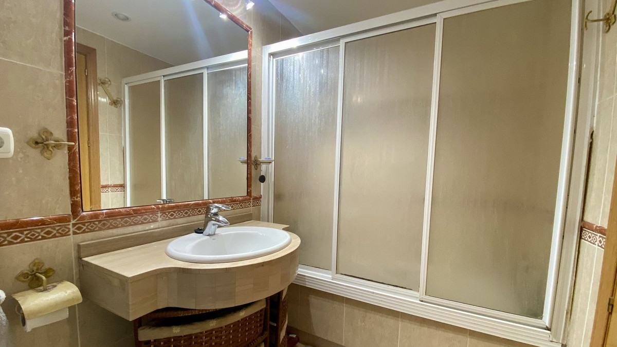 Tussenverdieping Appartement in Torrequebrada-18