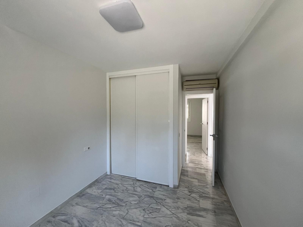 Bovenverdieping Appartement in Torrequebrada-11