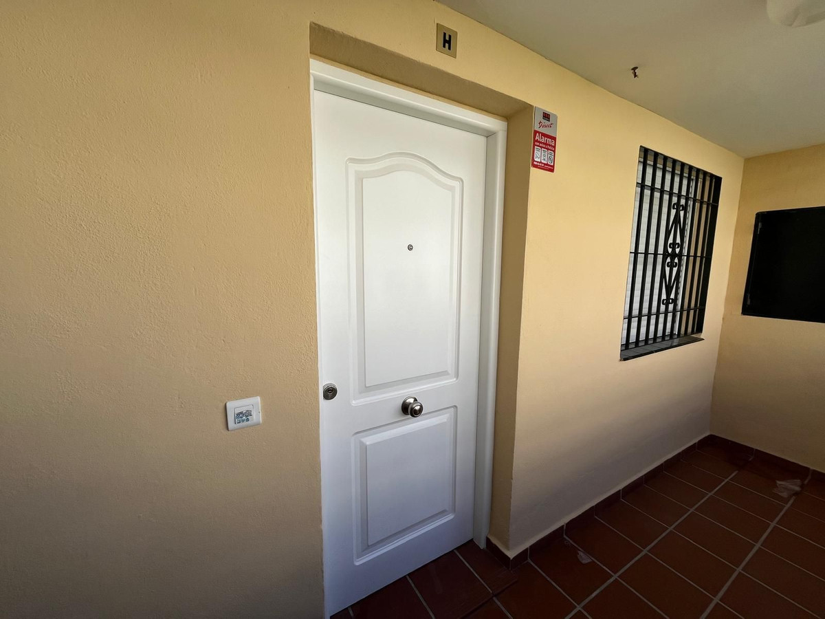 Bovenverdieping Appartement in Torrequebrada-2
