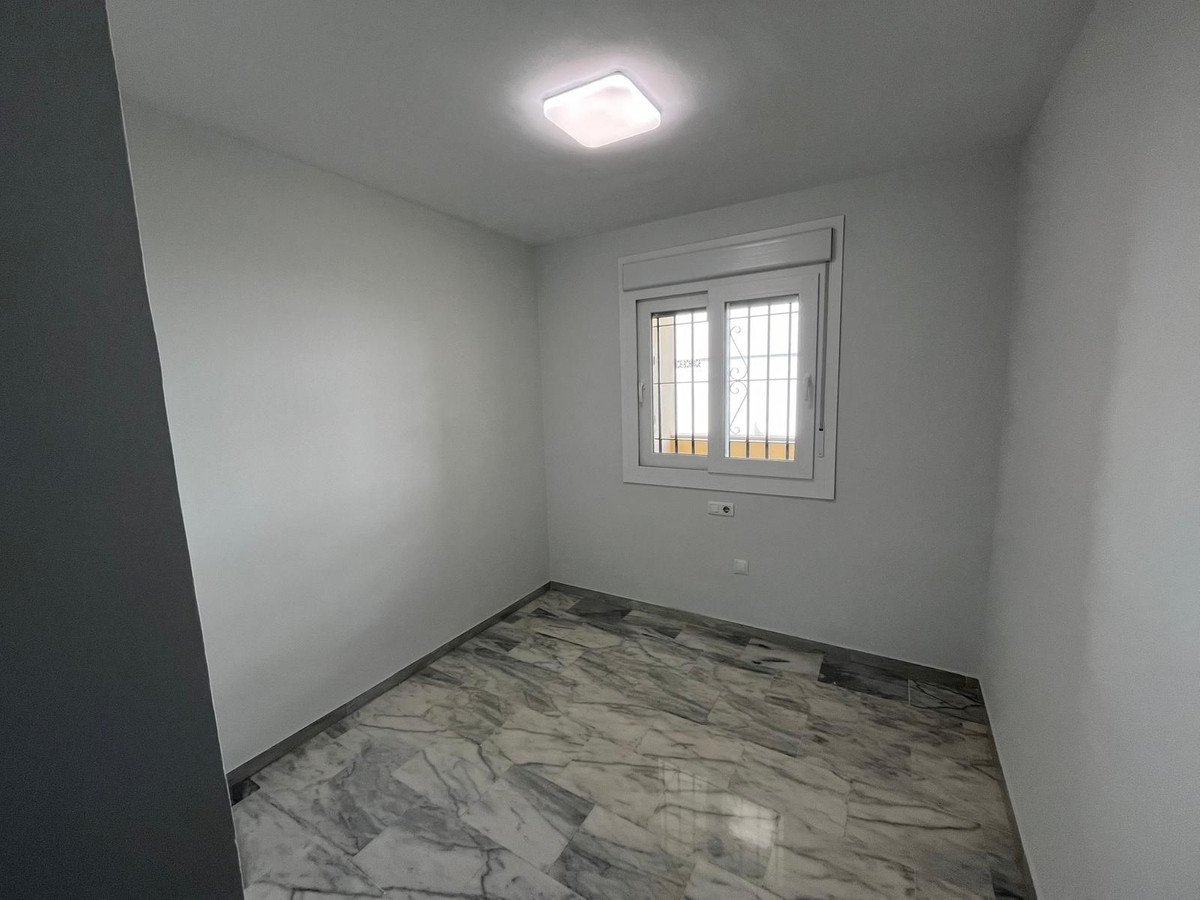 Bovenverdieping Appartement in Torrequebrada-8