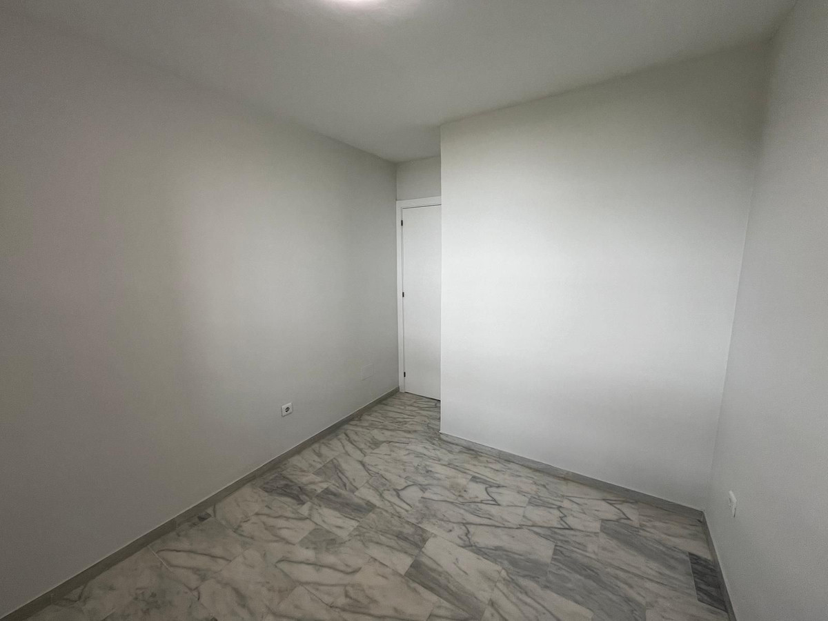Bovenverdieping Appartement in Torrequebrada-9