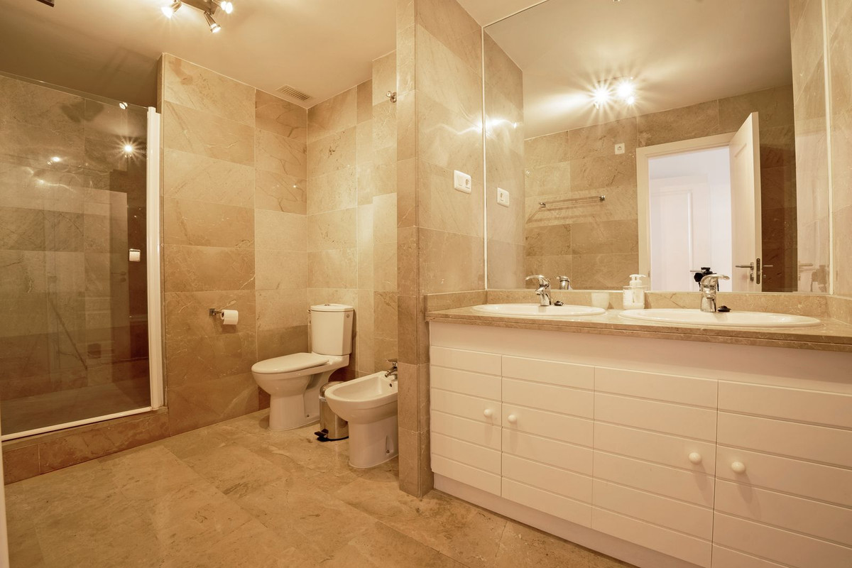 Bovenverdieping Appartement in Torrequebrada-16