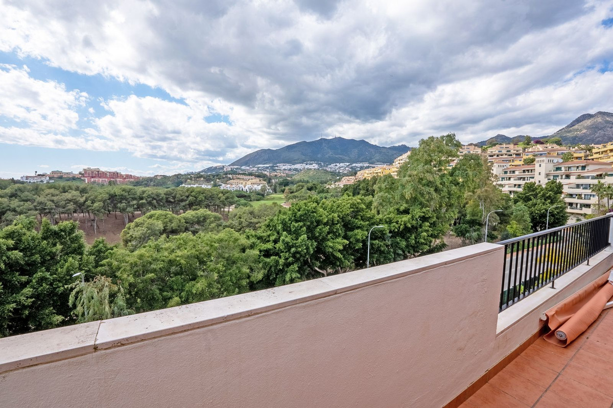 Bovenverdieping Appartement in Torrequebrada-2