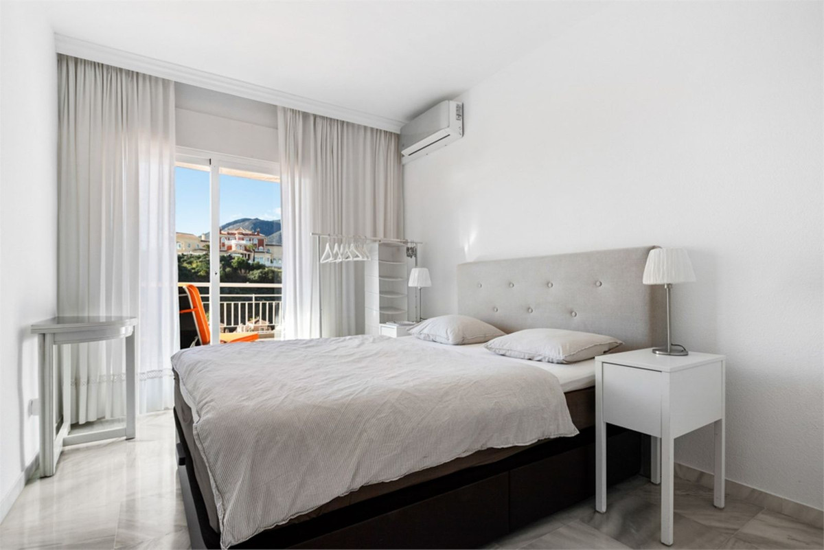 Tussenverdieping Appartement in Torrequebrada-16