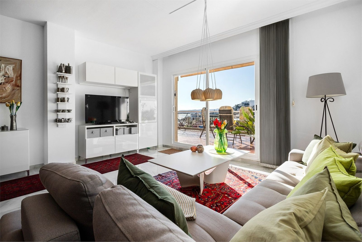 Tussenverdieping Appartement in Torrequebrada-2