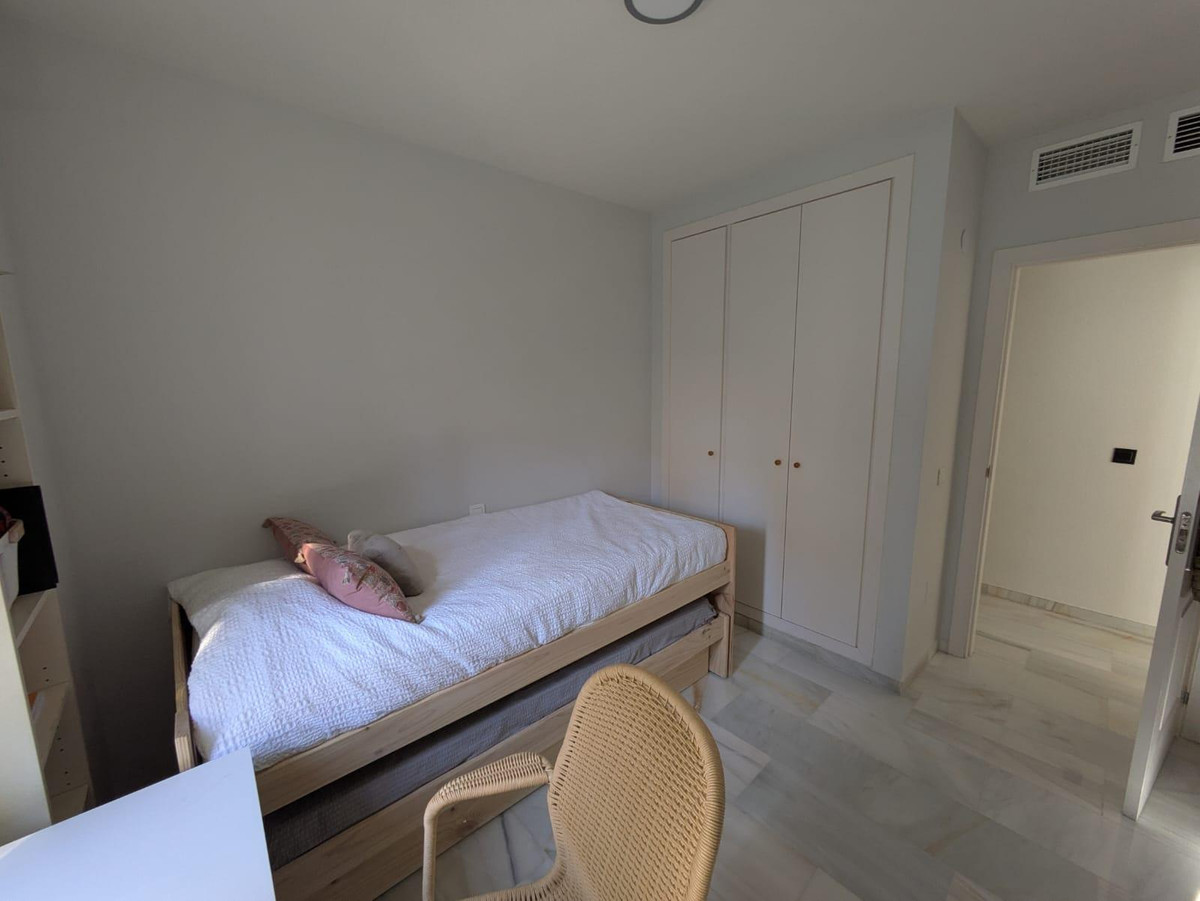 Appartement te koop in Torrequebrada | 3 slaapkamers H5046862