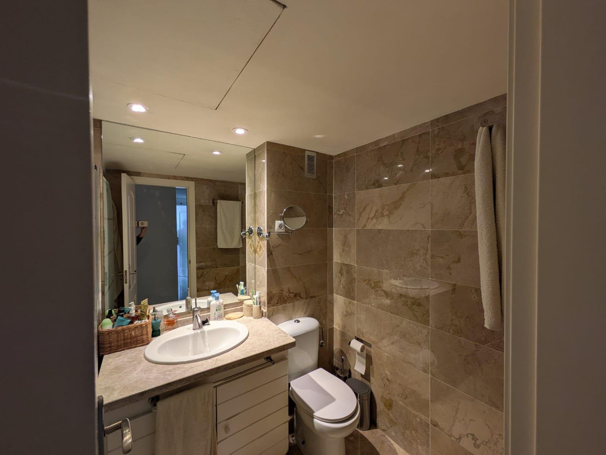 Appartement te koop in Torrequebrada | 3 slaapkamers H5046862