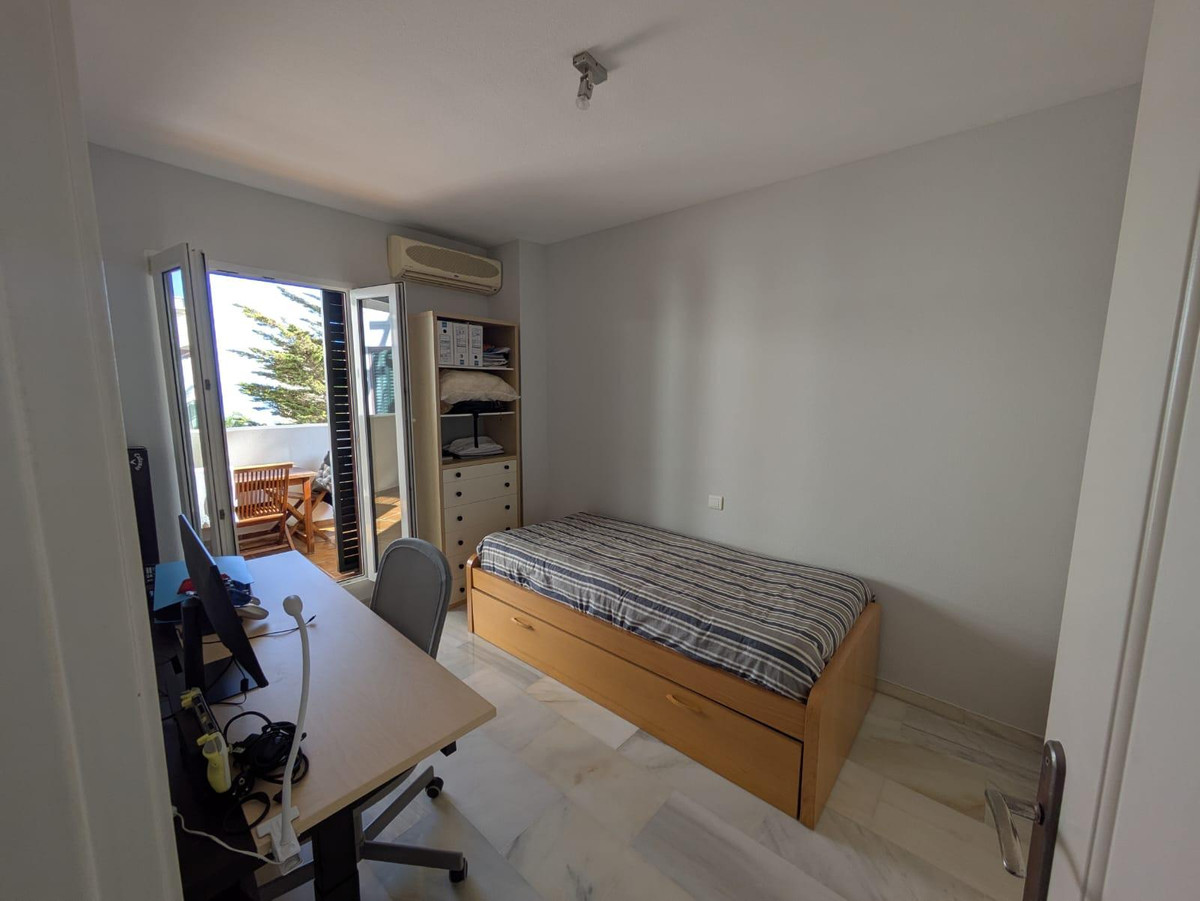 Appartement te koop in Torrequebrada | 3 slaapkamers H5046862