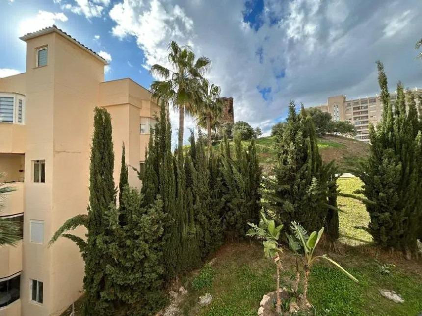 Appartement te koop in Torrequebrada | 3 slaapkamers H5046862