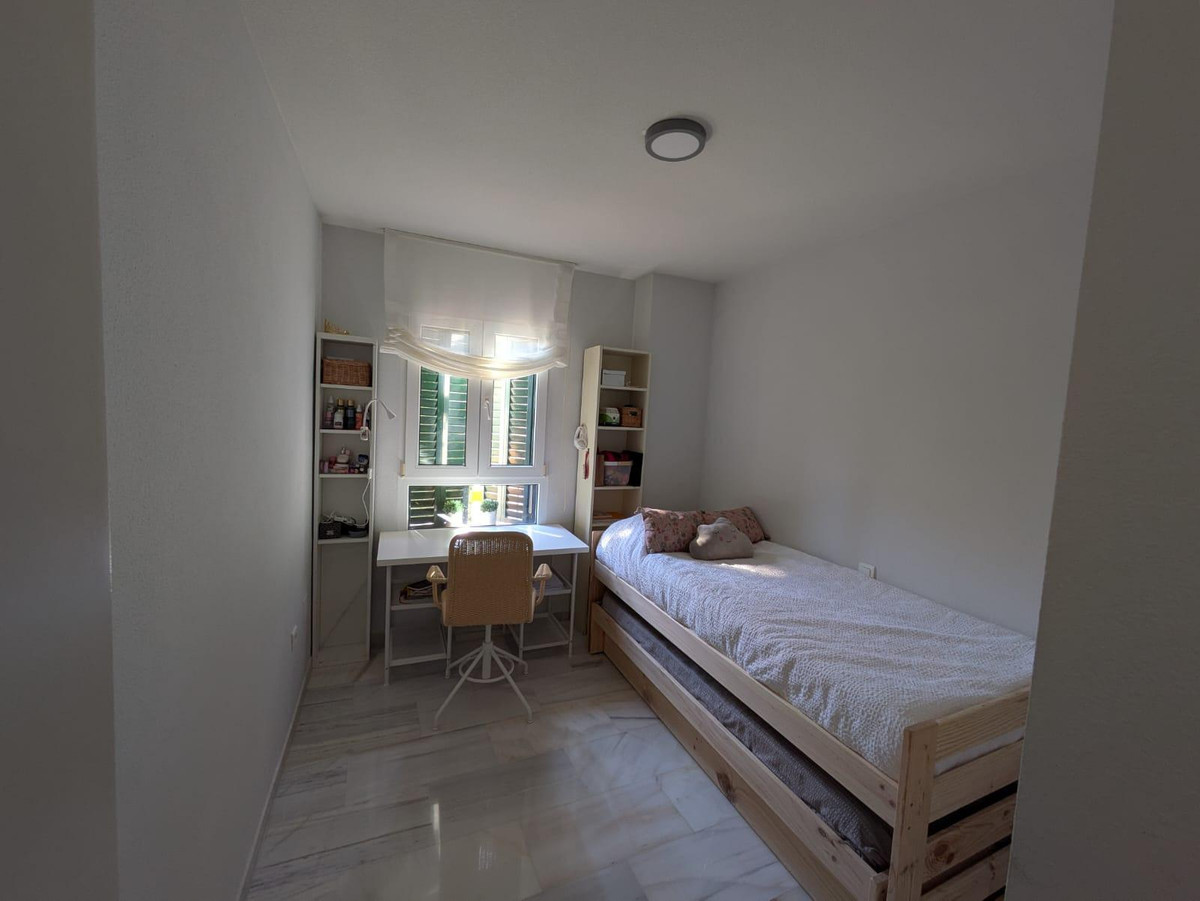 Appartement te koop in Torrequebrada | 3 slaapkamers H5046862