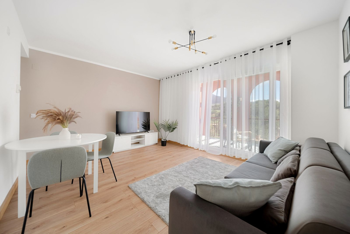 Appartement te koop in Torrequebrada | 2 slaapkamers H5060917