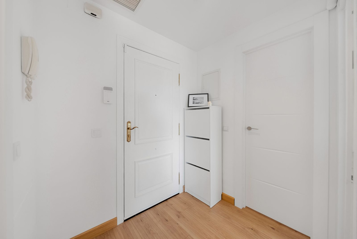 Appartement te koop in Torrequebrada | 2 slaapkamers H5060917
