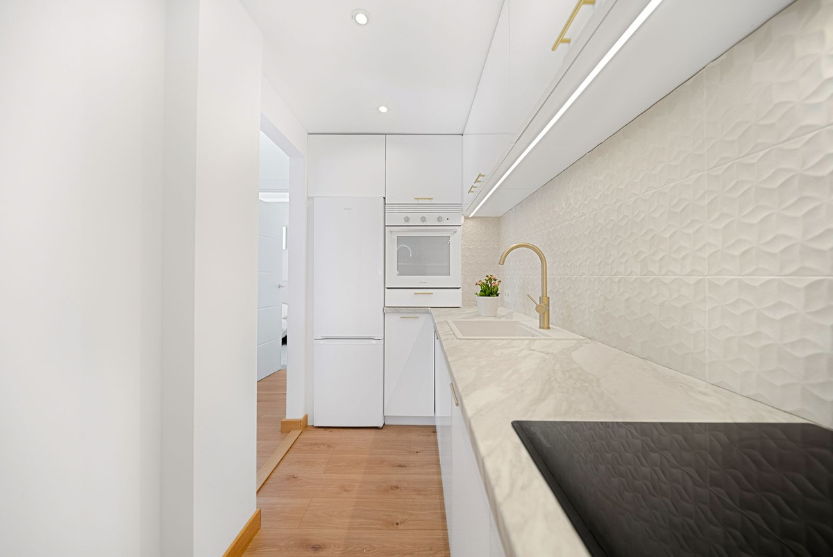 Appartement te koop in Torrequebrada | 2 slaapkamers H5060917
