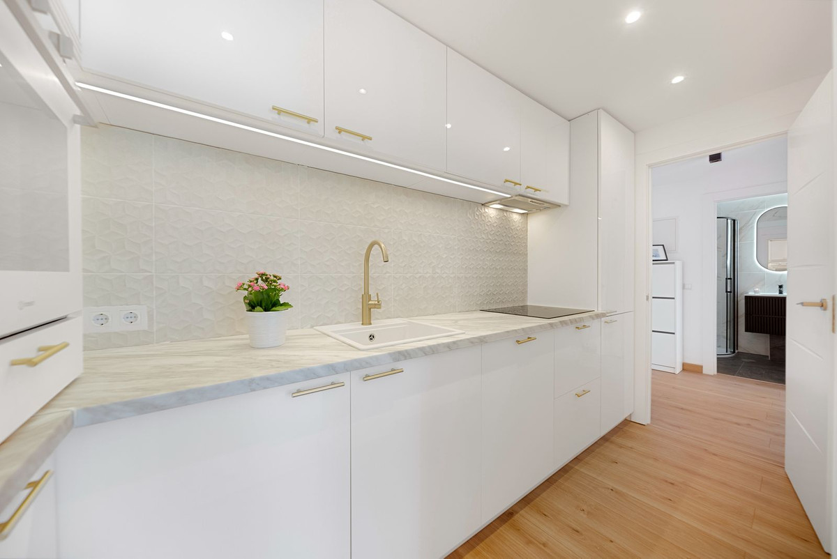 Appartement te koop in Torrequebrada | 2 slaapkamers H5060917