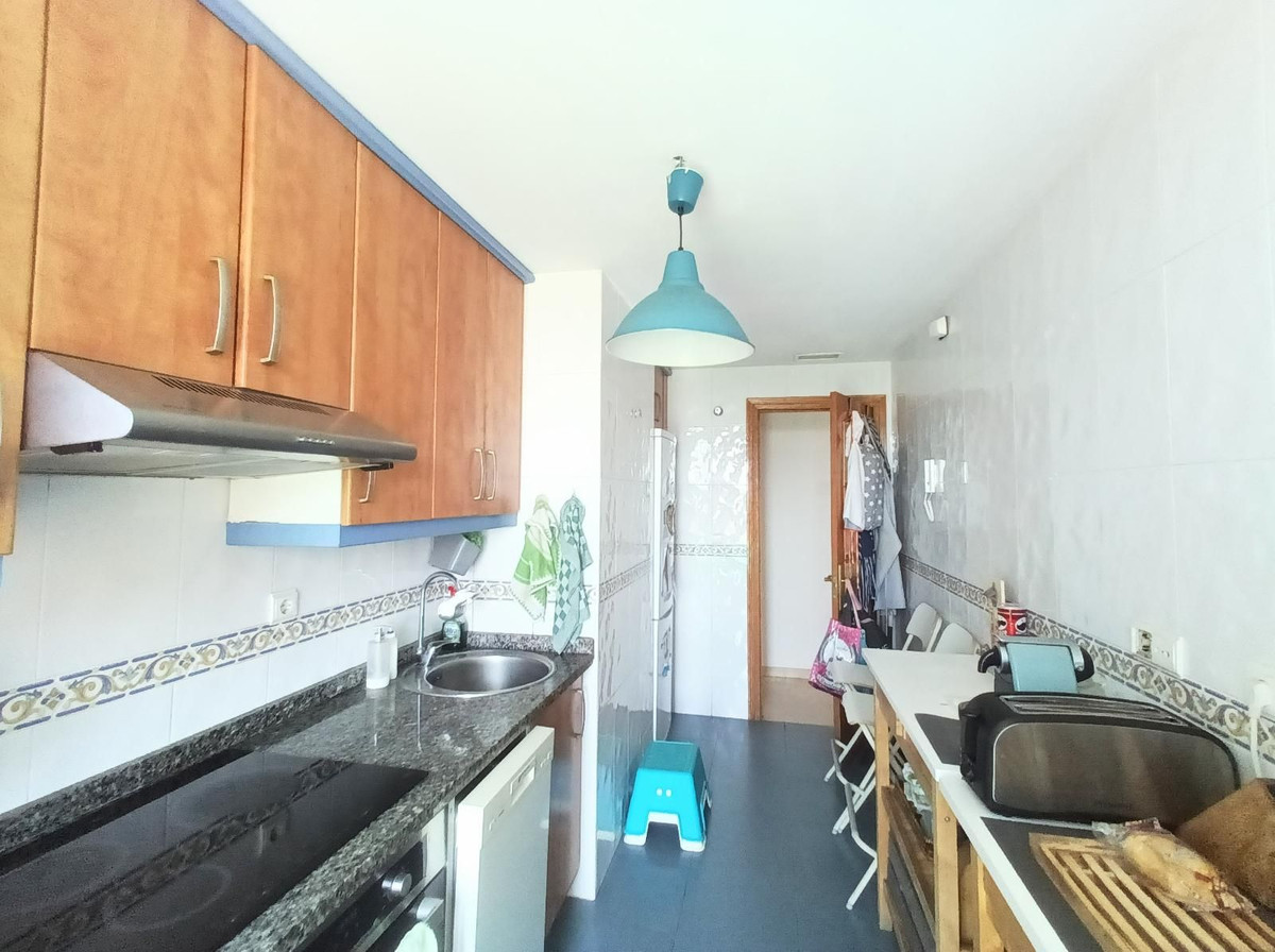 Appartement te koop in Torrequebrada | 4 slaapkamers H5062576