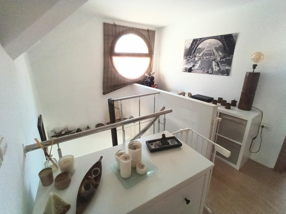 Appartement te koop in Torrequebrada | 4 slaapkamers H5062576