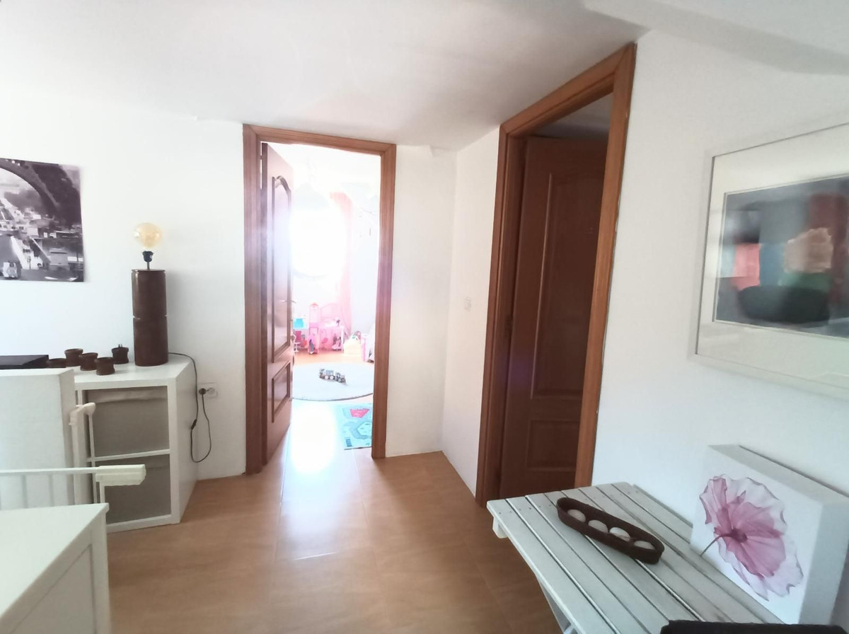Appartement te koop in Torrequebrada | 4 slaapkamers H5062576