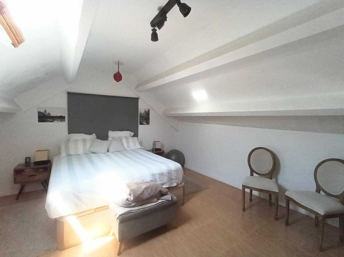 Appartement te koop in Torrequebrada | 4 slaapkamers H5062576