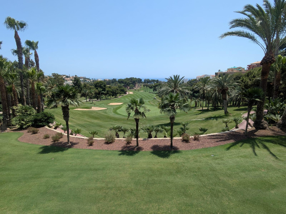Appartement te koop in Torrequebrada | 2 slaapkamers H5070073