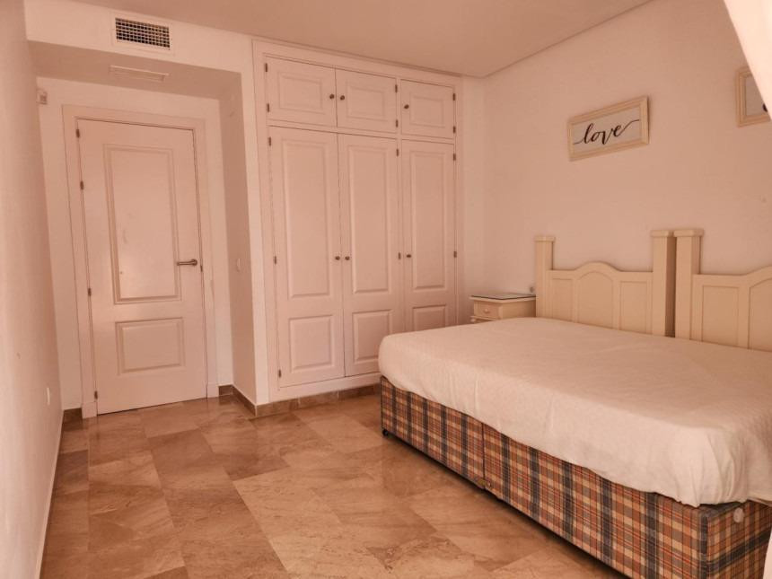 Appartement te koop in Torrequebrada | 2 slaapkamers H5070073