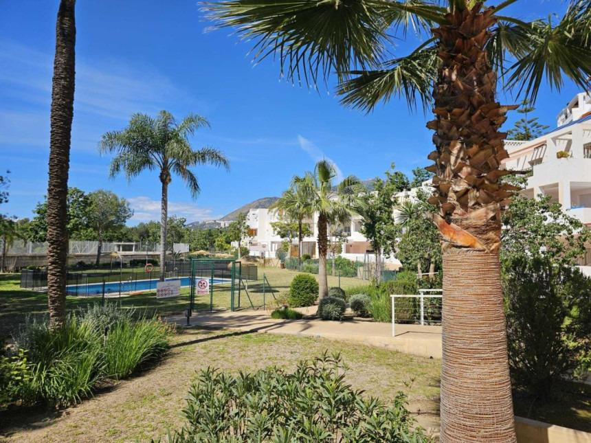 Appartement te koop in Torrequebrada | 2 slaapkamers H5070073