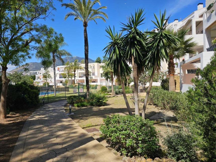 Appartement te koop in Torrequebrada | 2 slaapkamers H5070073