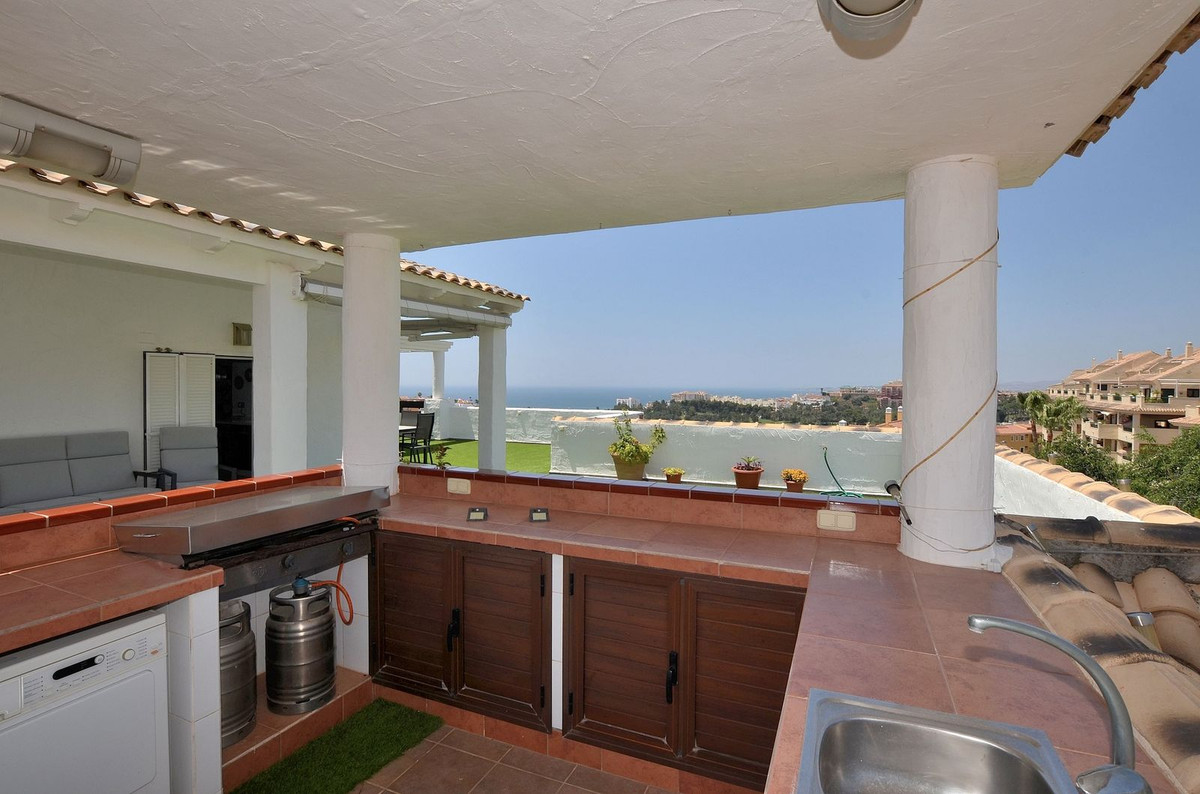 Penthouse te koop in Torrequebrada | 4 slaapkamers H5071291