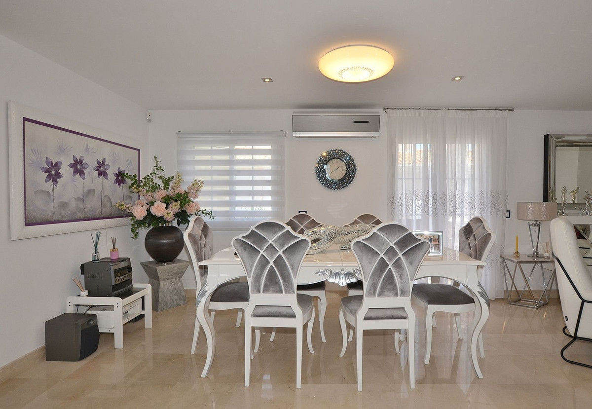 Penthouse te koop in Torrequebrada | 4 slaapkamers H5071291