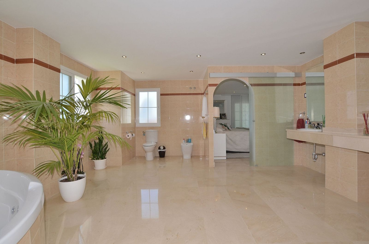 Penthouse te koop in Torrequebrada | 4 slaapkamers H5071291