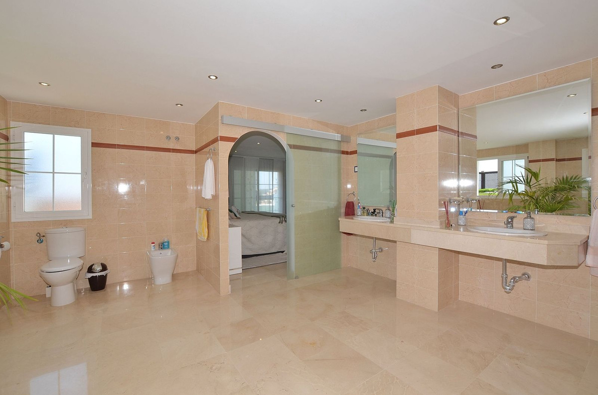 Penthouse te koop in Torrequebrada | 4 slaapkamers H5071291