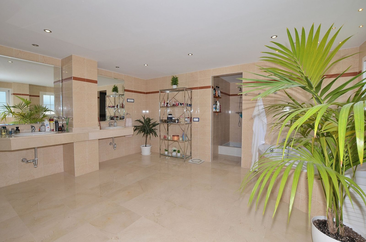 Penthouse te koop in Torrequebrada | 4 slaapkamers H5071291