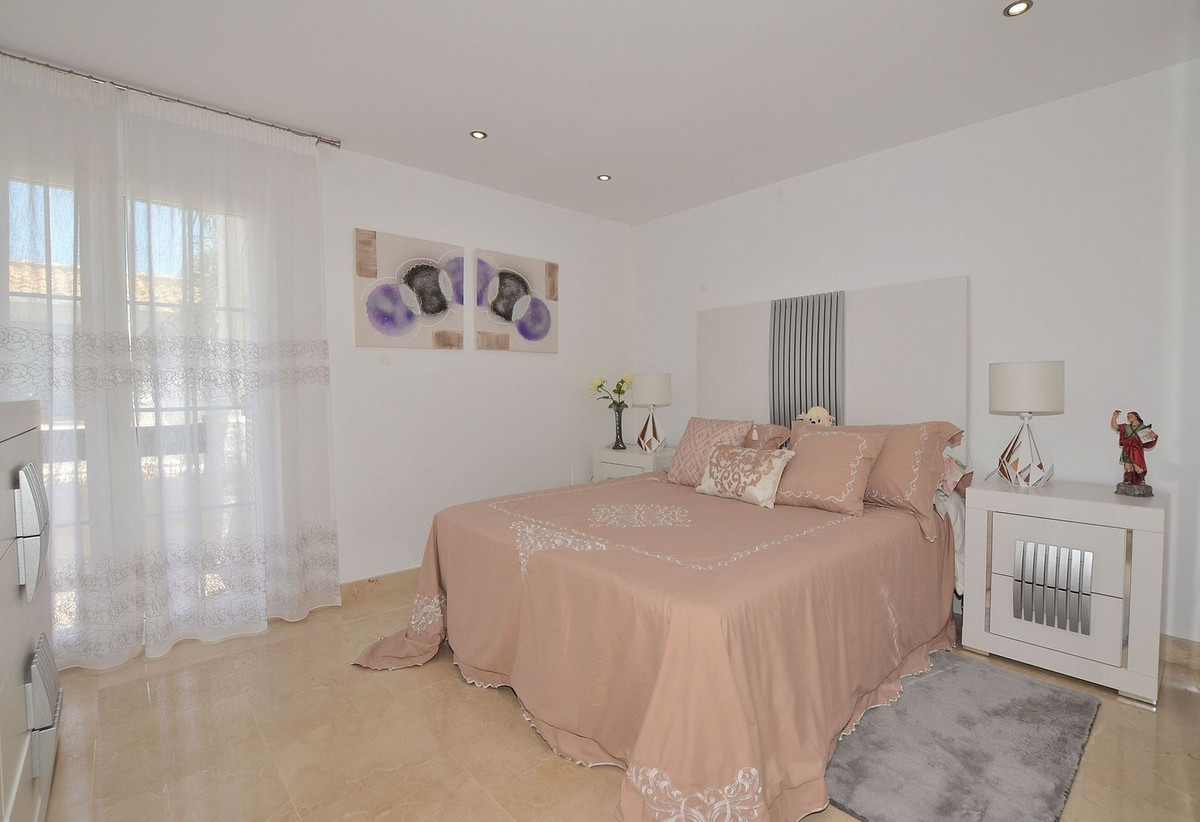 Penthouse te koop in Torrequebrada | 4 slaapkamers H5071291