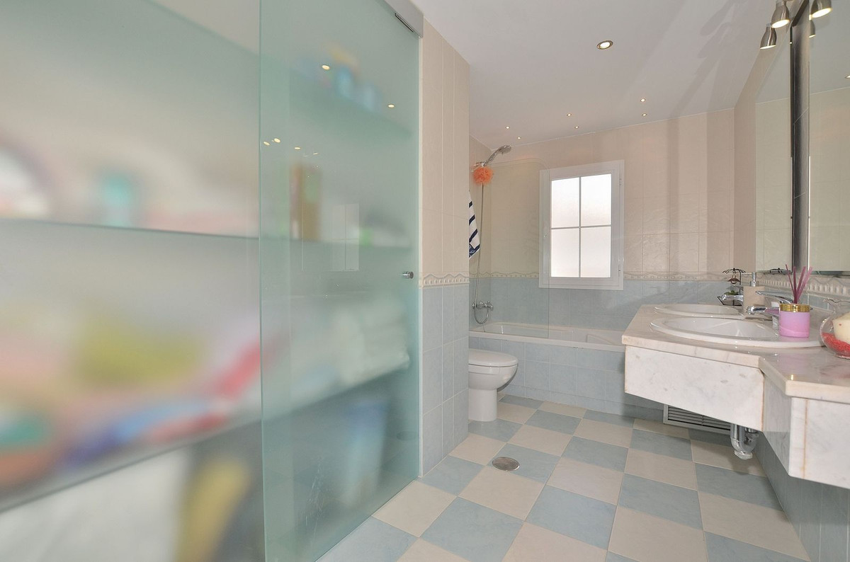Penthouse te koop in Torrequebrada | 4 slaapkamers H5071291
