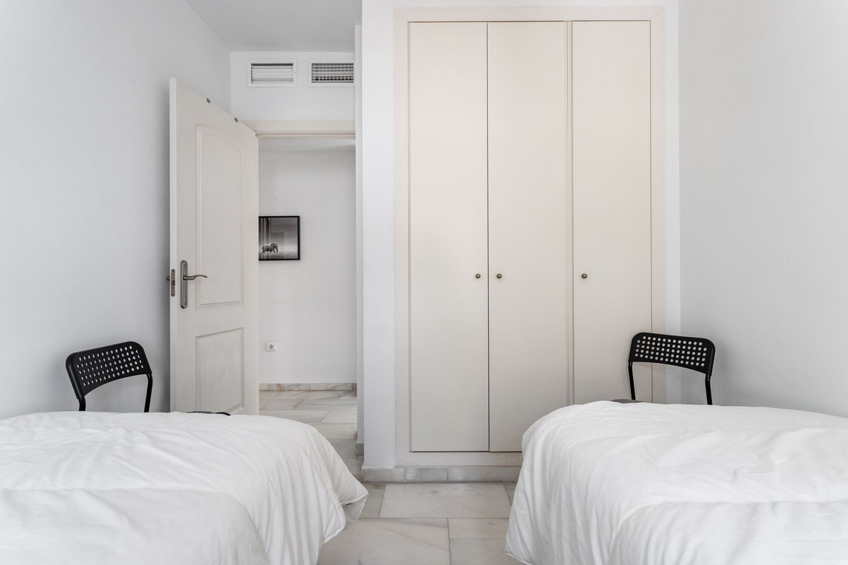 Appartement te koop in Torrequebrada | 2 slaapkamers H5073298