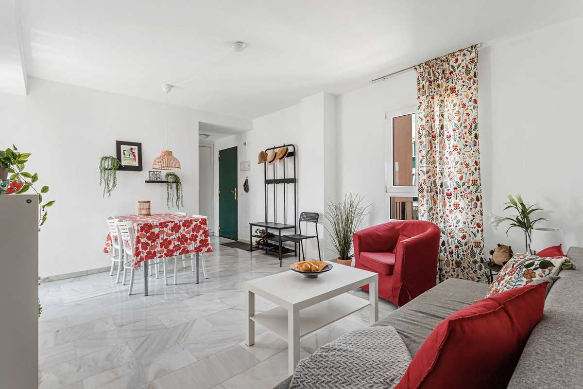 Appartement te koop in Torrequebrada | 2 slaapkamers H5073298