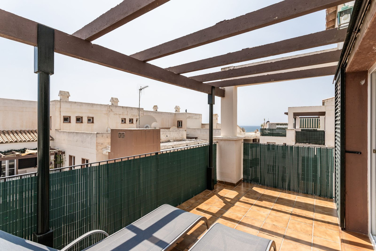 Appartement te koop in Torrequebrada | 2 slaapkamers H5073298