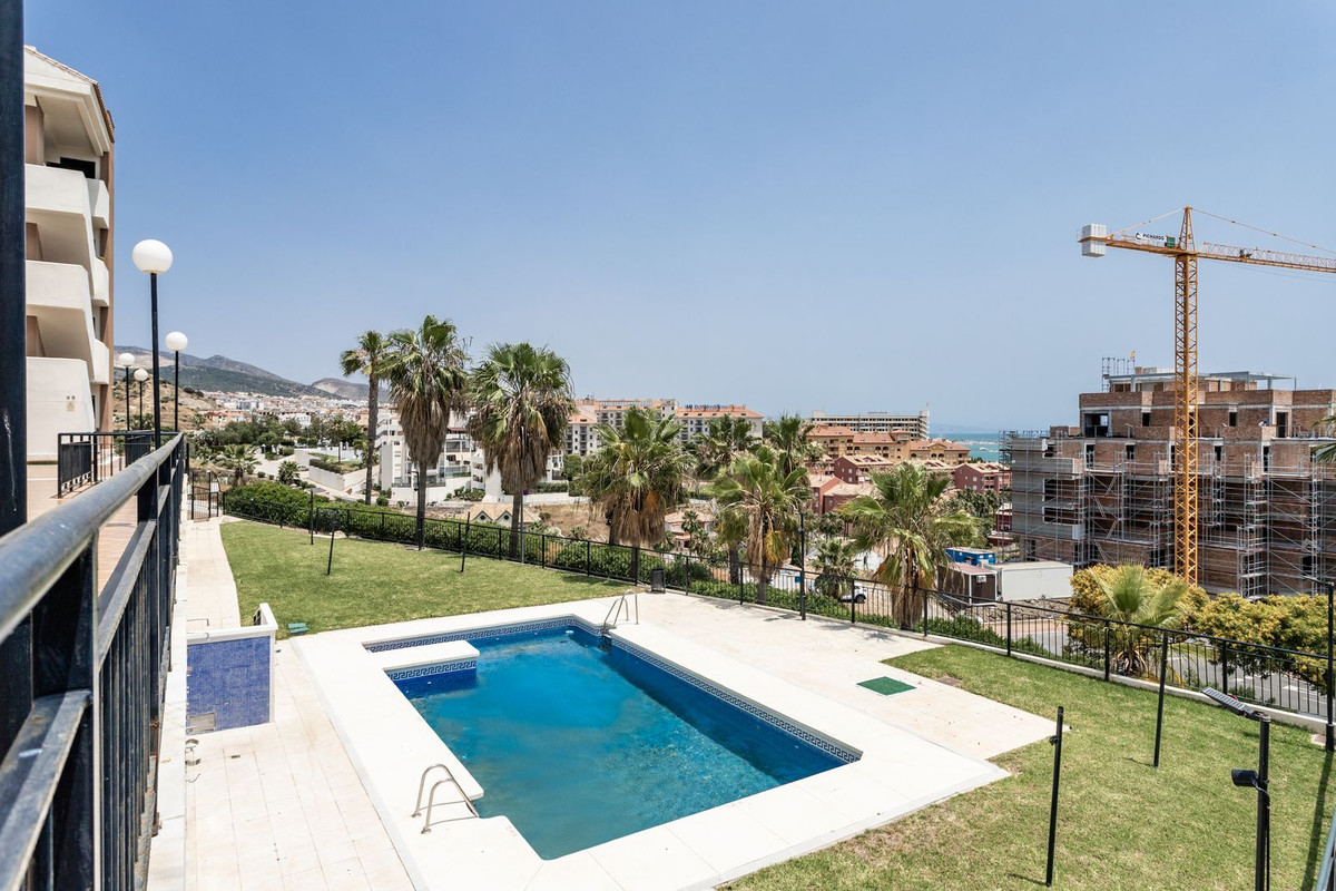 Appartement te koop in Torrequebrada | 2 slaapkamers H5073298