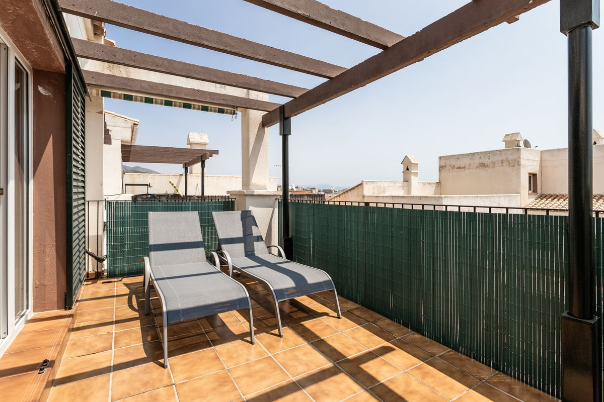 Appartement te koop in Torrequebrada | 2 slaapkamers H5073298