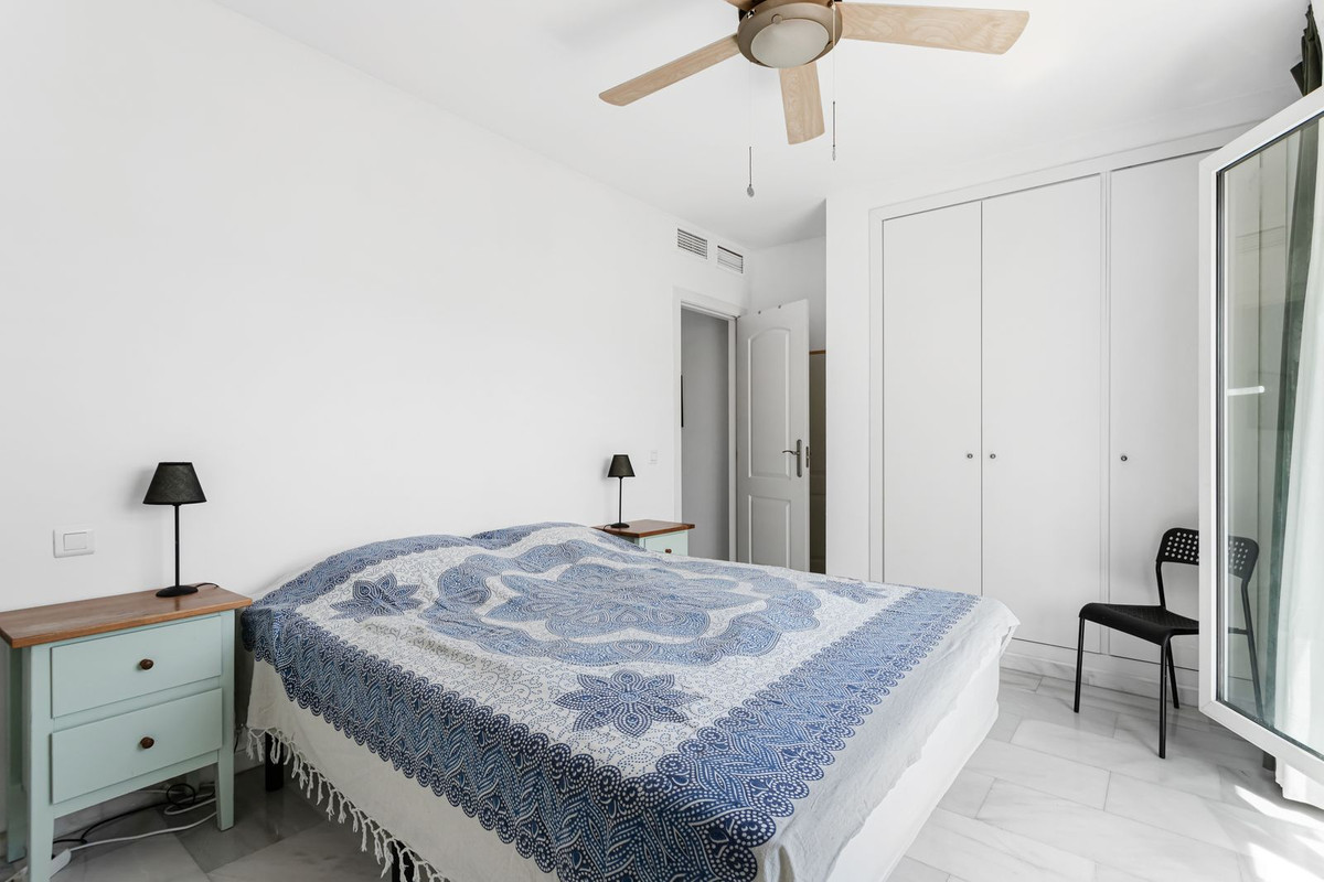 Appartement te koop in Torrequebrada | 2 slaapkamers H5073298