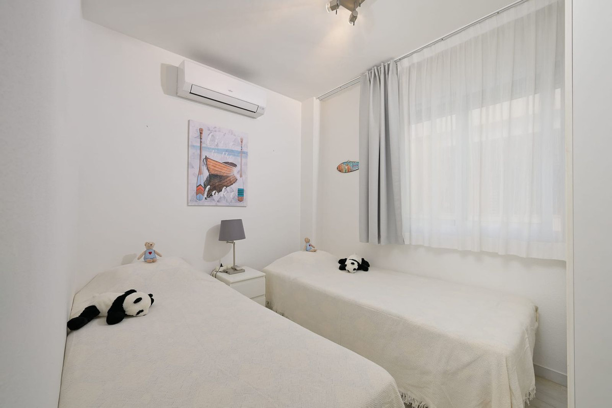 Apartment for sale in Torrequebrada | 3 bedrooms H5084098