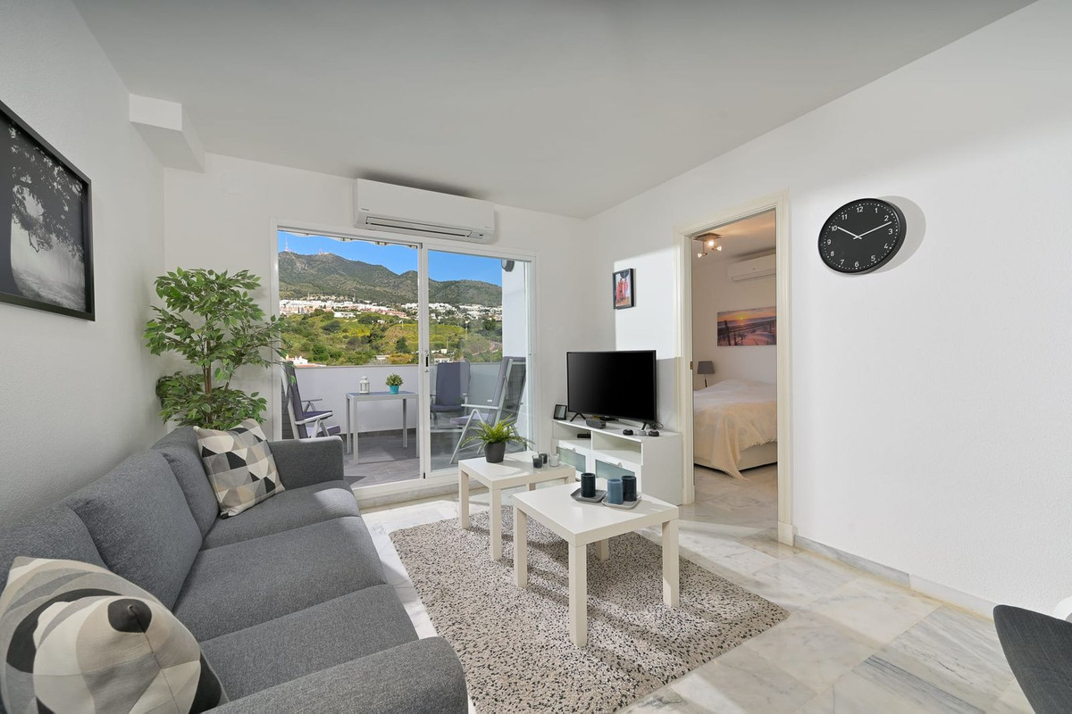 Apartment for sale in Torrequebrada | 3 bedrooms H5084098
