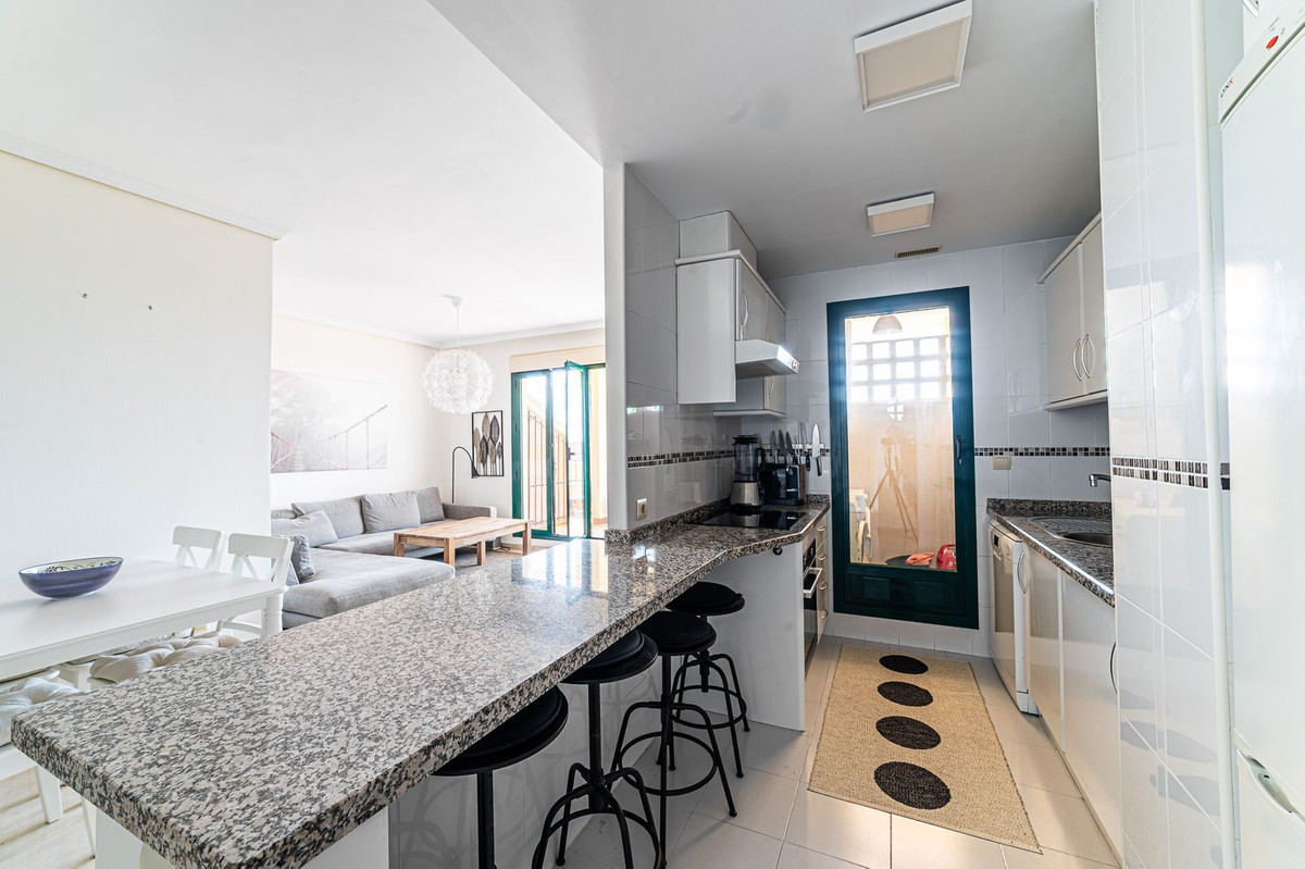 Appartement te koop in Torrequebrada | 2 slaapkamers H5110663
