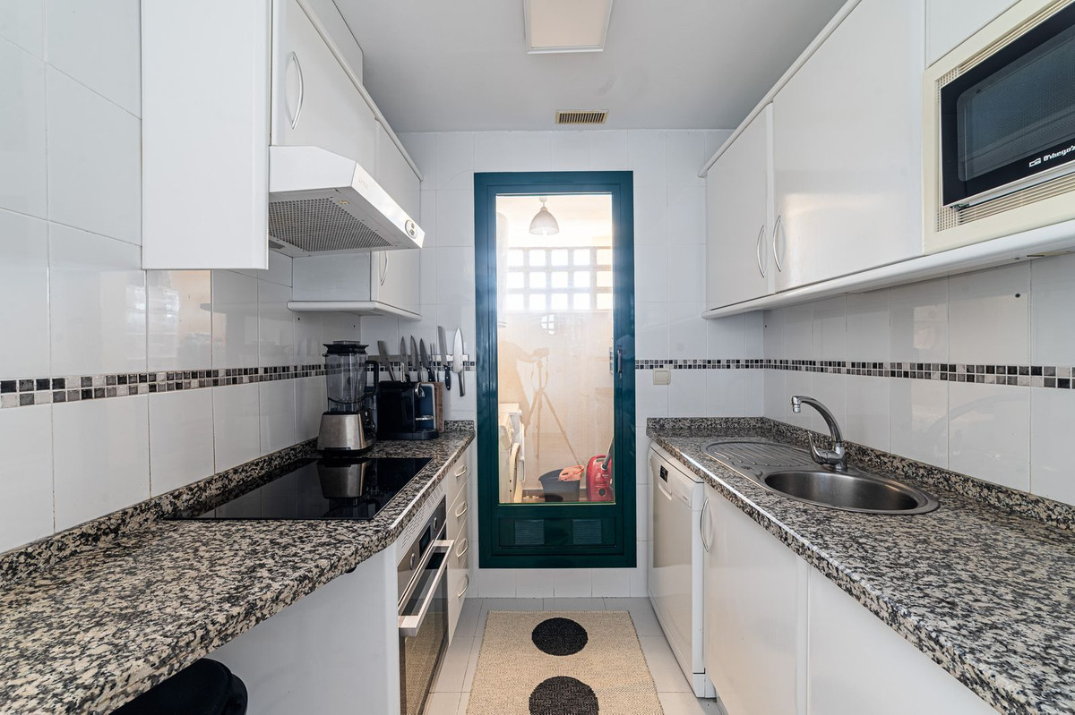 Appartement te koop in Torrequebrada | 2 slaapkamers H5110663