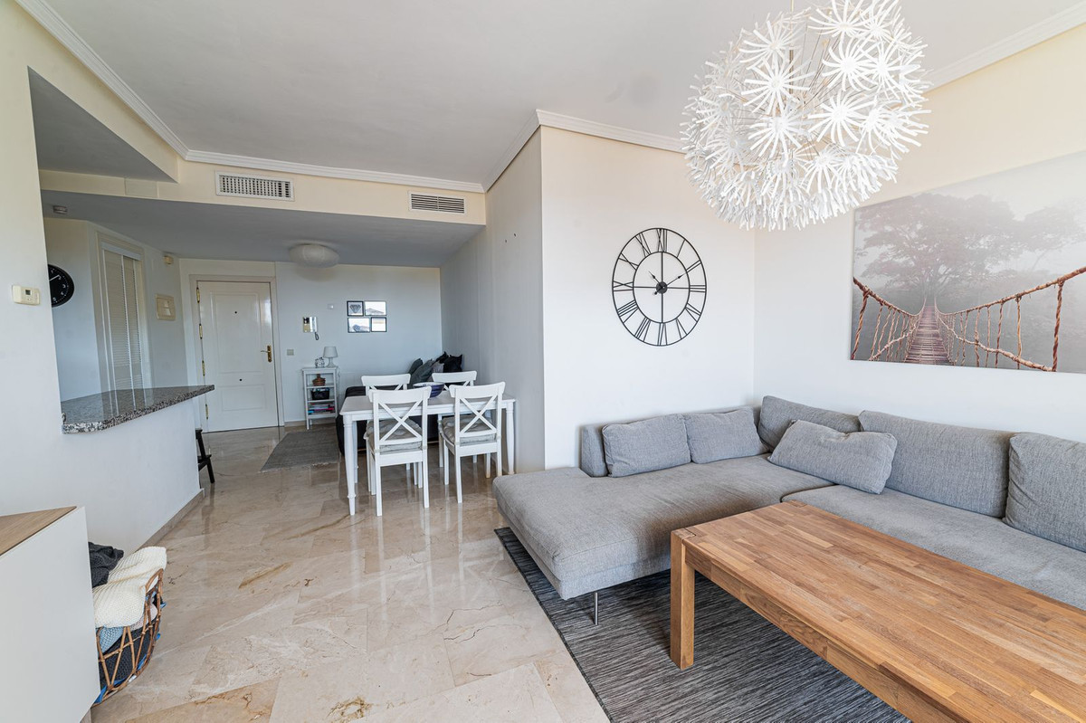 Appartement te koop in Torrequebrada | 2 slaapkamers H5110663