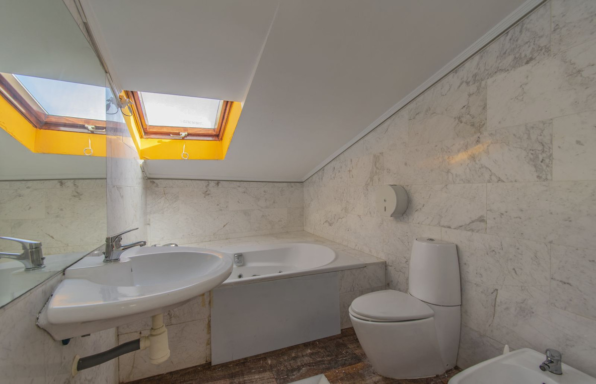 Penthouse te koop in Torrequebrada | 1 slaapkamers H5110684