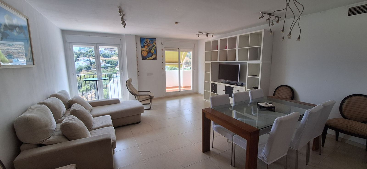 Appartement te koop in Torrequebrada | 4 slaapkamers H5112604