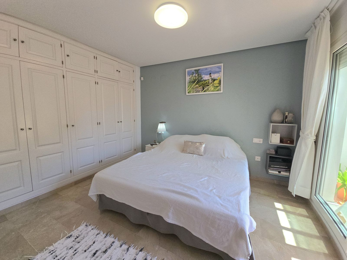 Appartement te koop in Torrequebrada | 2 slaapkamers H5124172