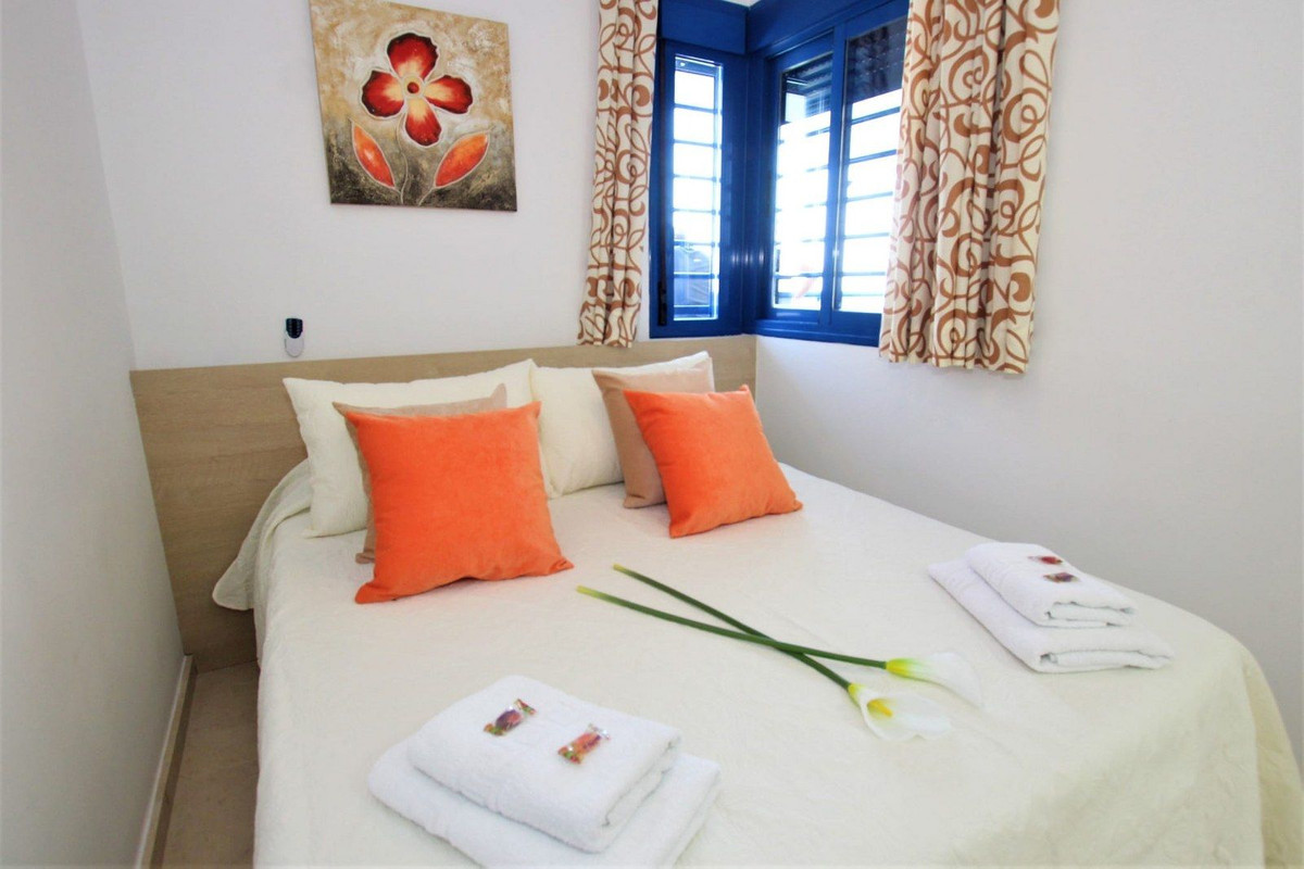 Appartement te koop in Torrequebrada | 1 slaapkamers H5130889