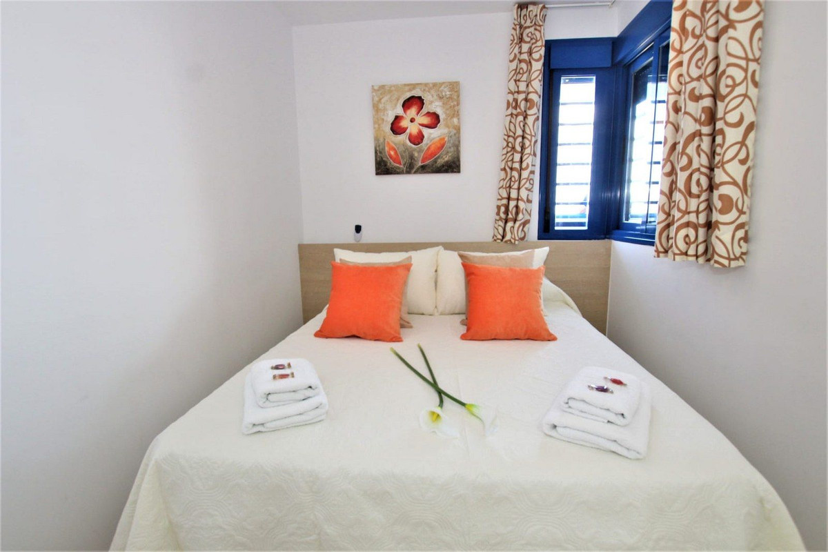 Appartement te koop in Torrequebrada | 1 slaapkamers H5130889